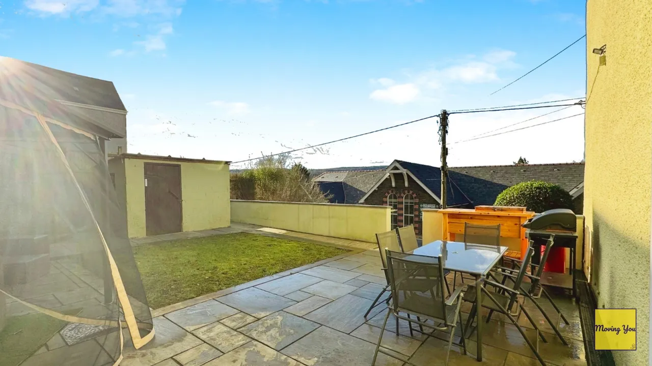 Dyffryn Road, Alltwen, Pontardawe, Swansea, photo 2
