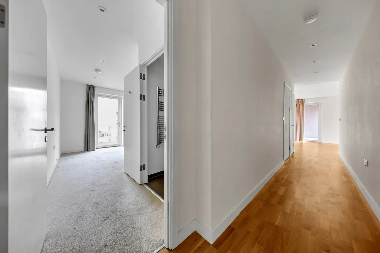34 Karner House, 14 Logan Close, London, E20 1EZ, photo 7