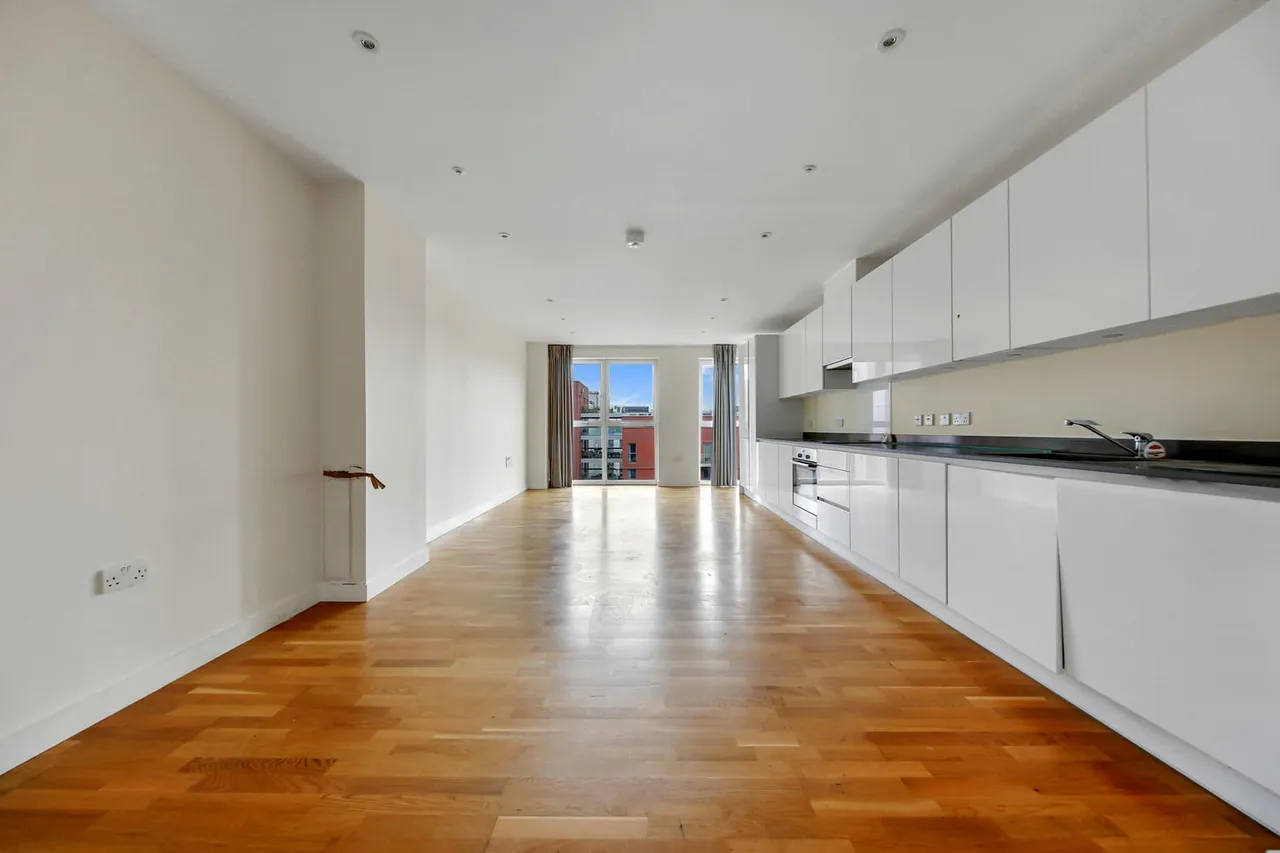 34 Karner House, 14 Logan Close, London, E20 1EZ, photo 2