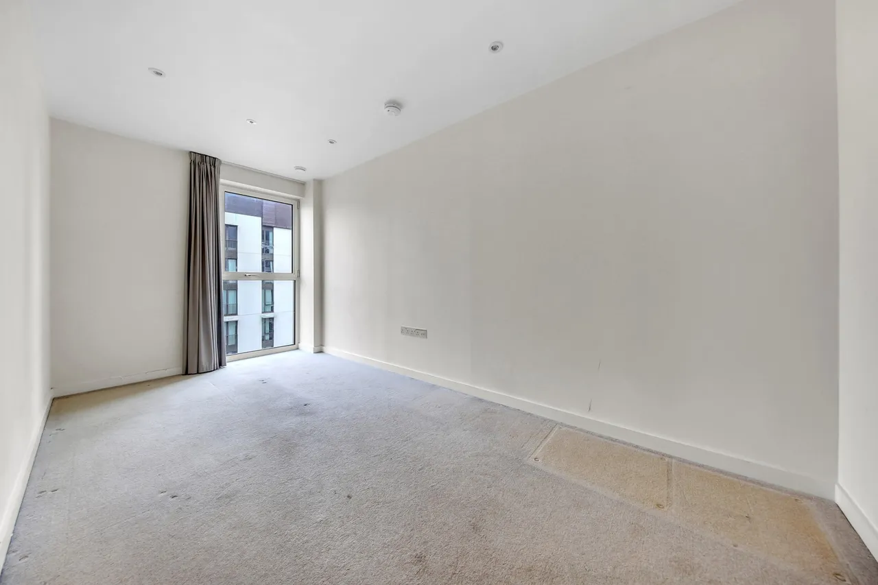34 Karner House, 14 Logan Close, London, E20 1EZ, photo 15