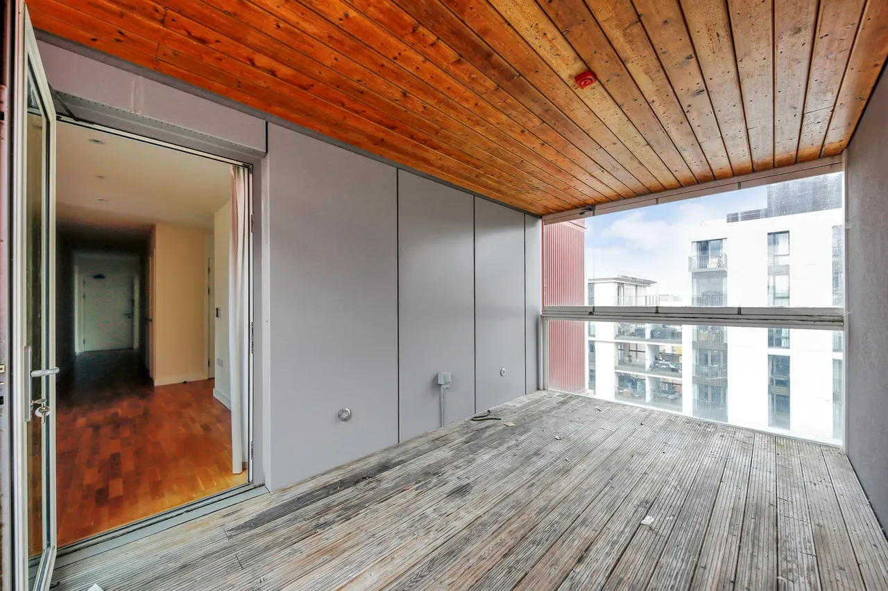 34 Karner House, 14 Logan Close, London, E20 1EZ, photo 22