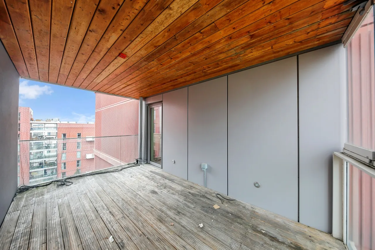 34 Karner House, 14 Logan Close, London, E20 1EZ, photo 23