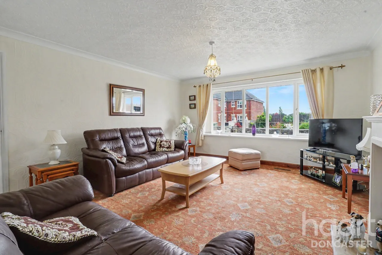 Downland Close, Balby, DN4, photo 10