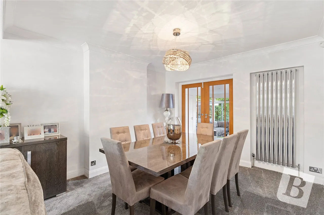 Slewins Lane, Hornchurch, RM11, photo 16