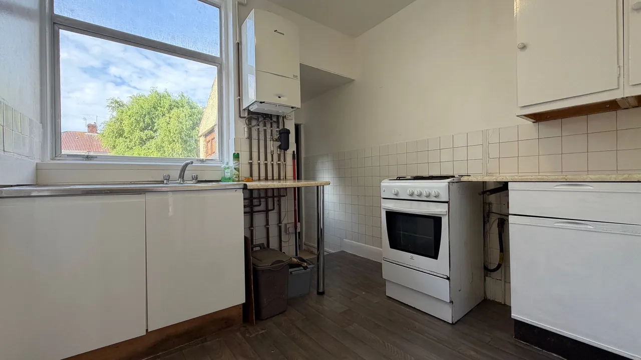 Stoneleigh Crescent, Bristol, BS4, photo 2
