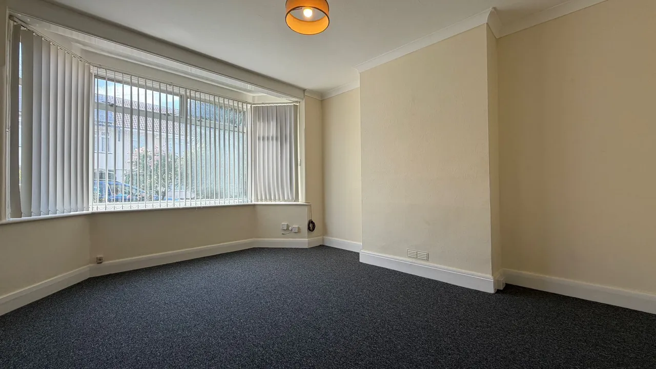 Stoneleigh Crescent, Bristol, BS4, photo 5