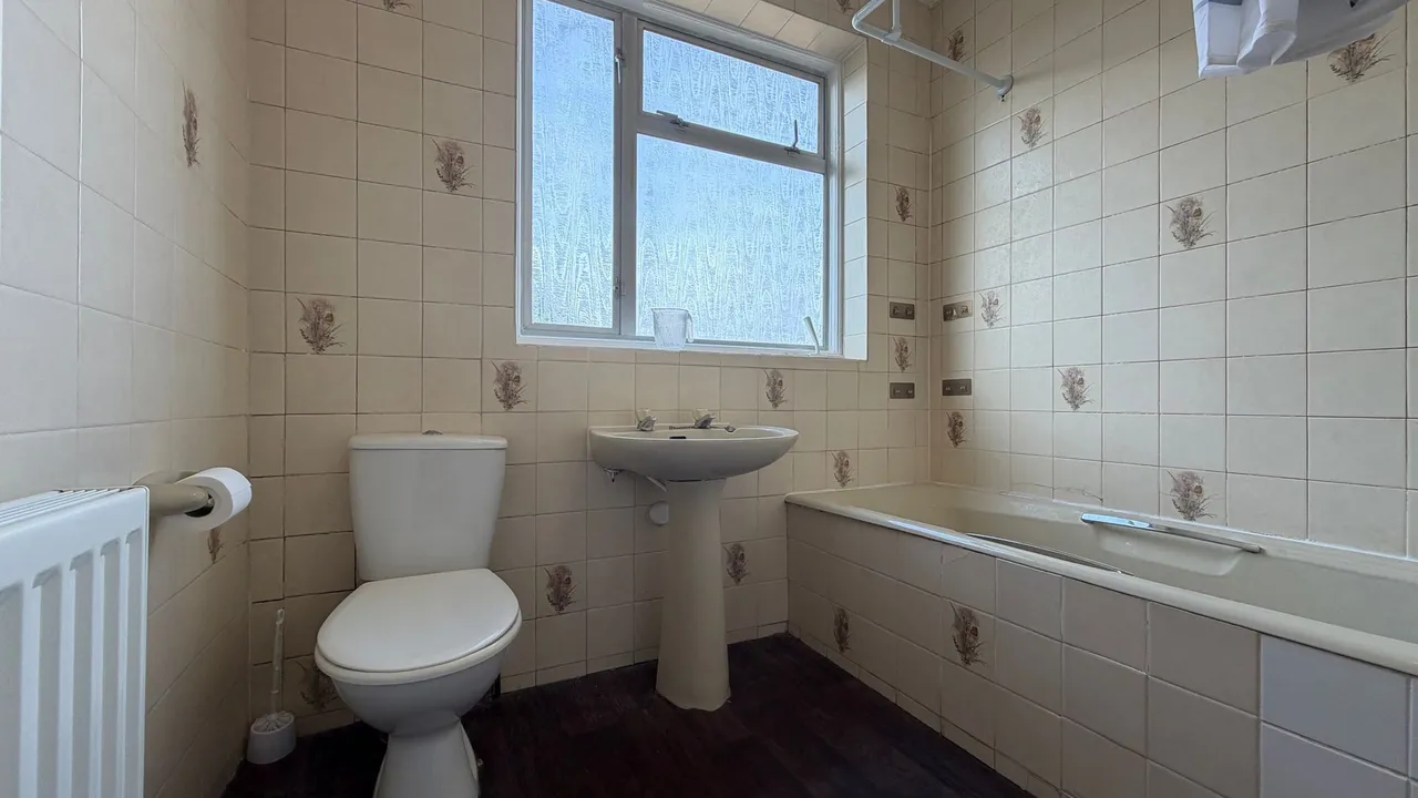 Stoneleigh Crescent, Bristol, BS4, photo 9
