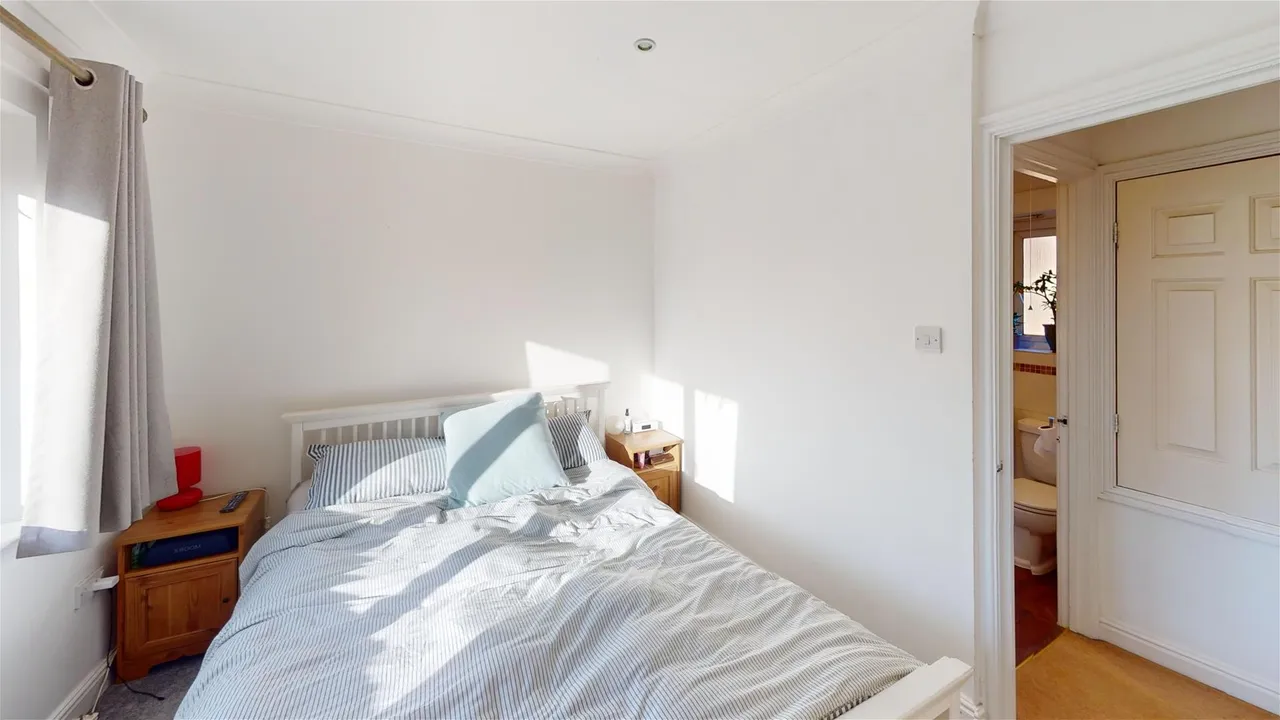 Cowslip Close, Horsham, RH13, photo 11