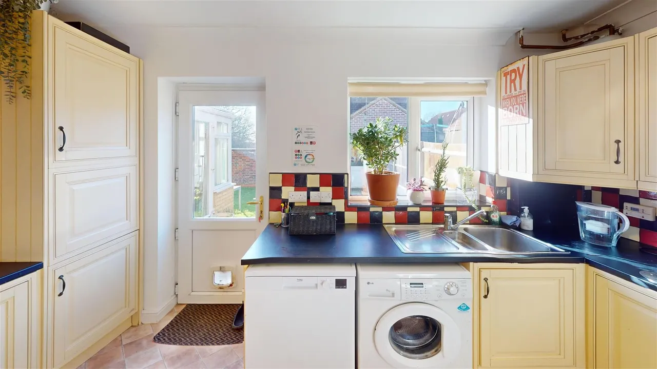 Cowslip Close, Horsham, RH13, photo 6