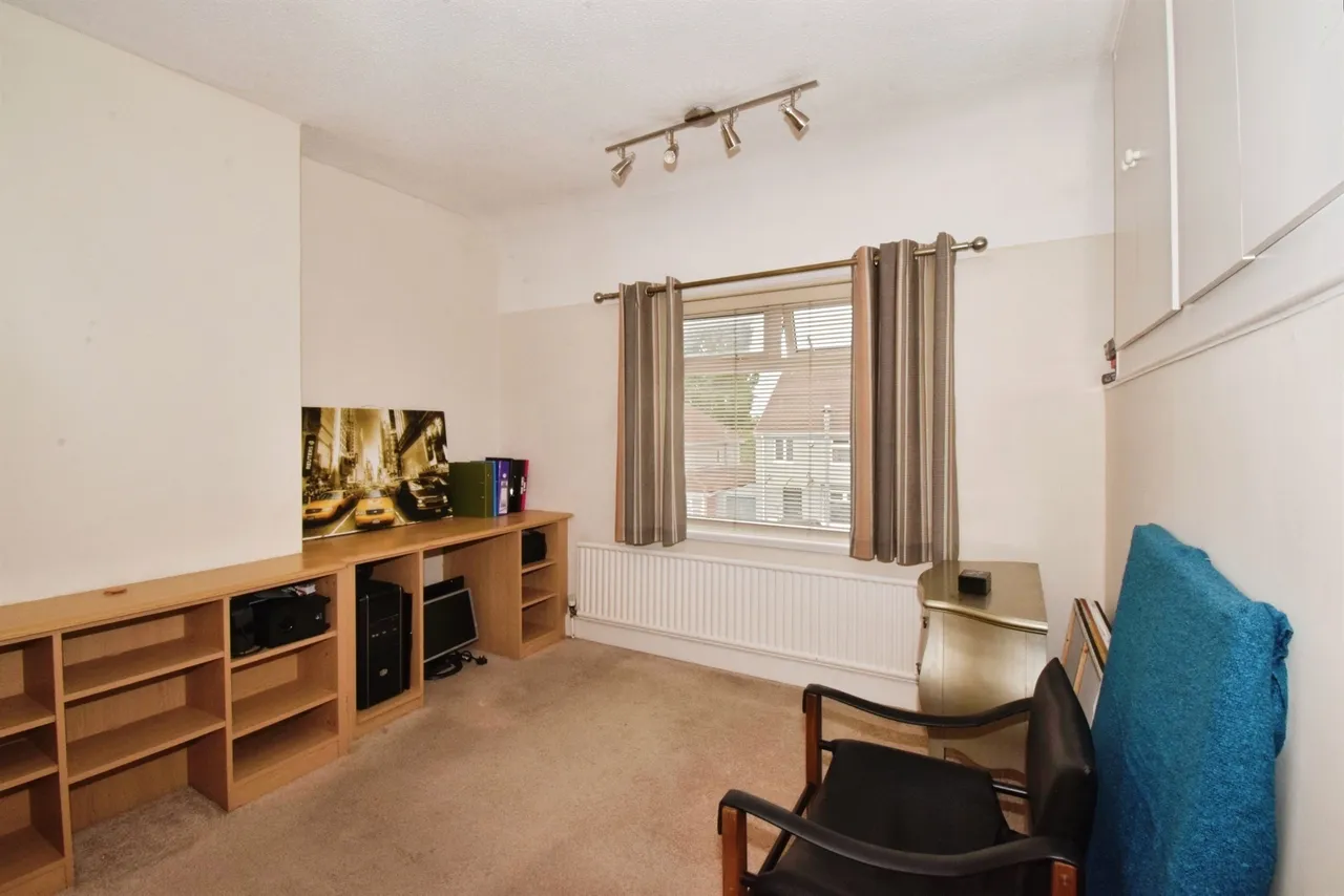 Queen Street, Oadby, LE2, photo 16