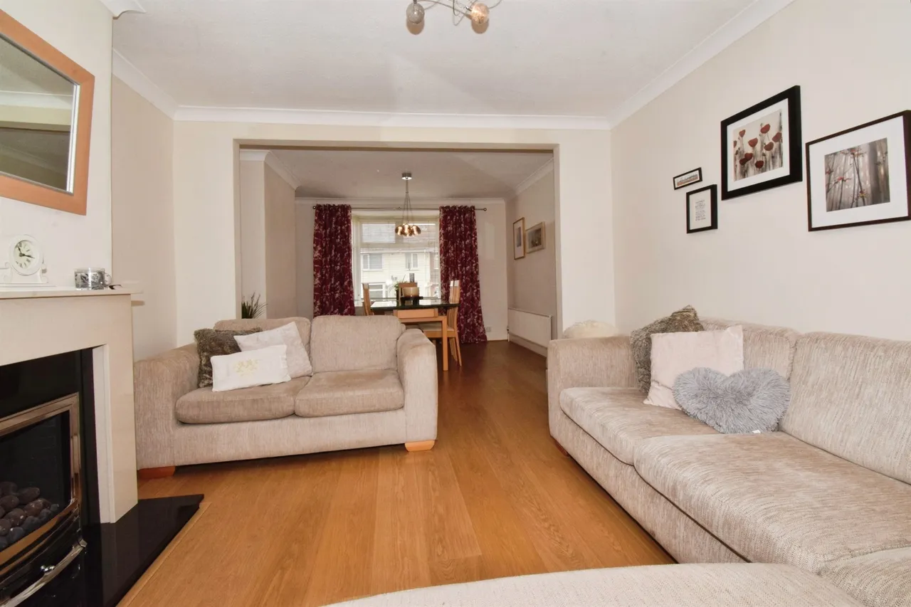 Queen Street, Oadby, LE2, photo 4