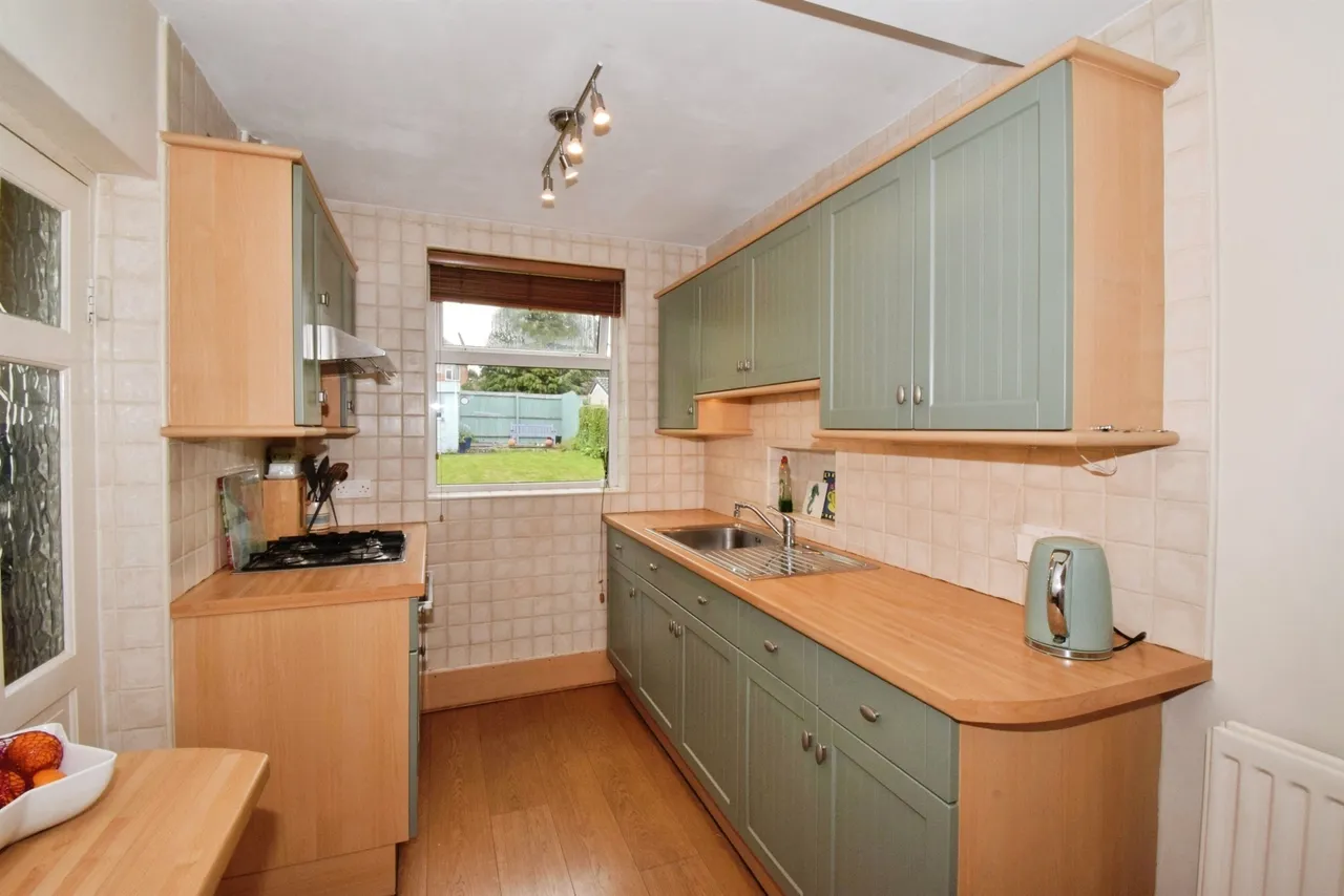 Queen Street, Oadby, LE2, photo 10