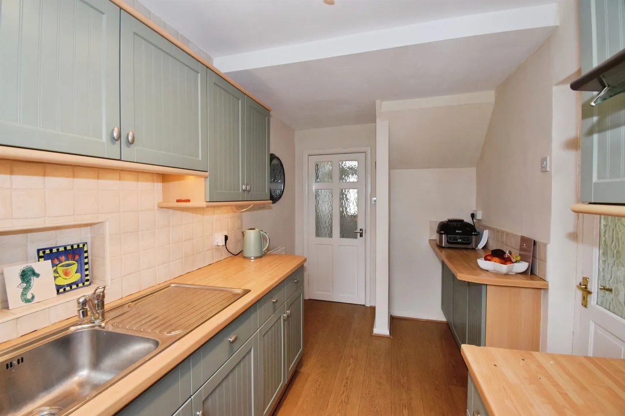 Queen Street, Oadby, LE2, photo 11