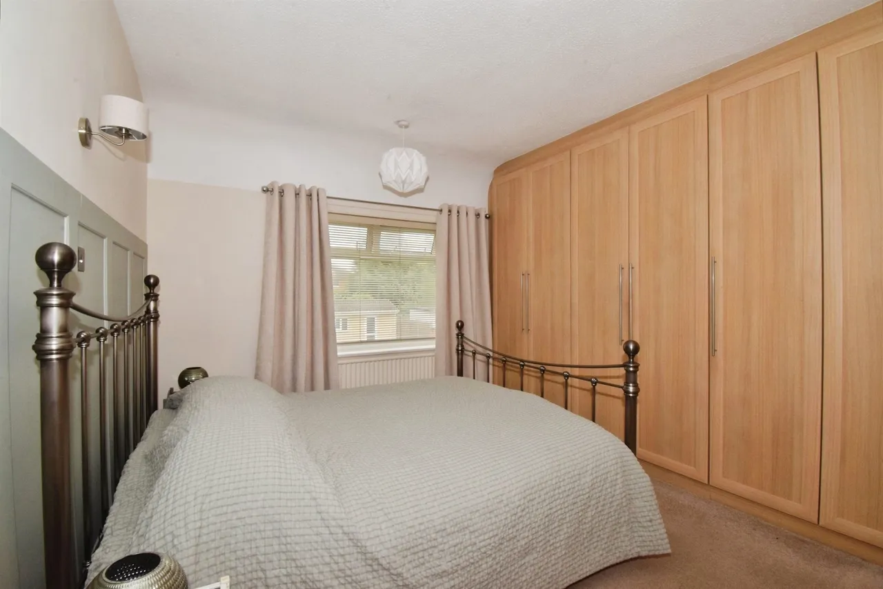 Queen Street, Oadby, LE2, photo 13