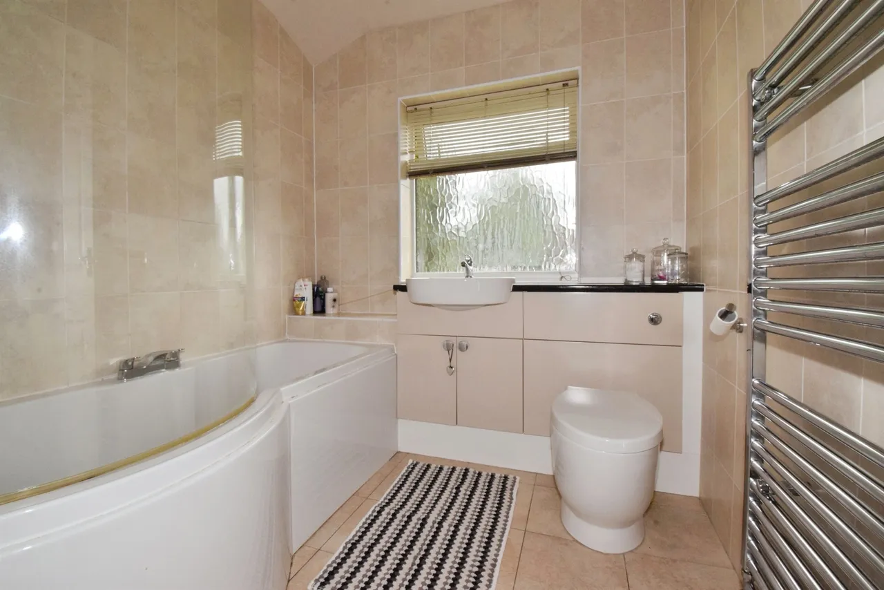 Queen Street, Oadby, LE2, photo 19
