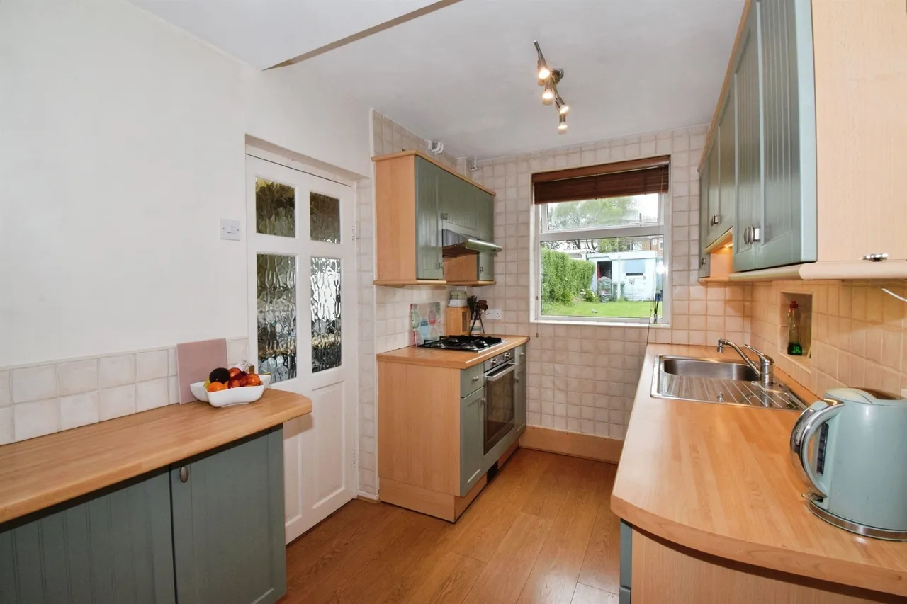 Queen Street, Oadby, LE2, photo 9
