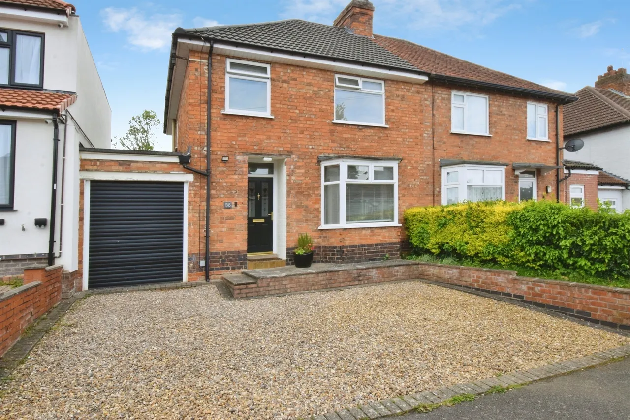 3 bed house for sale, Queen Street, Oadby, LE2