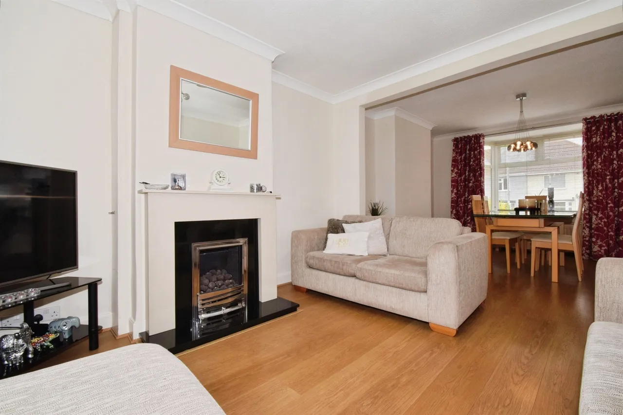Queen Street, Oadby, LE2, photo 5