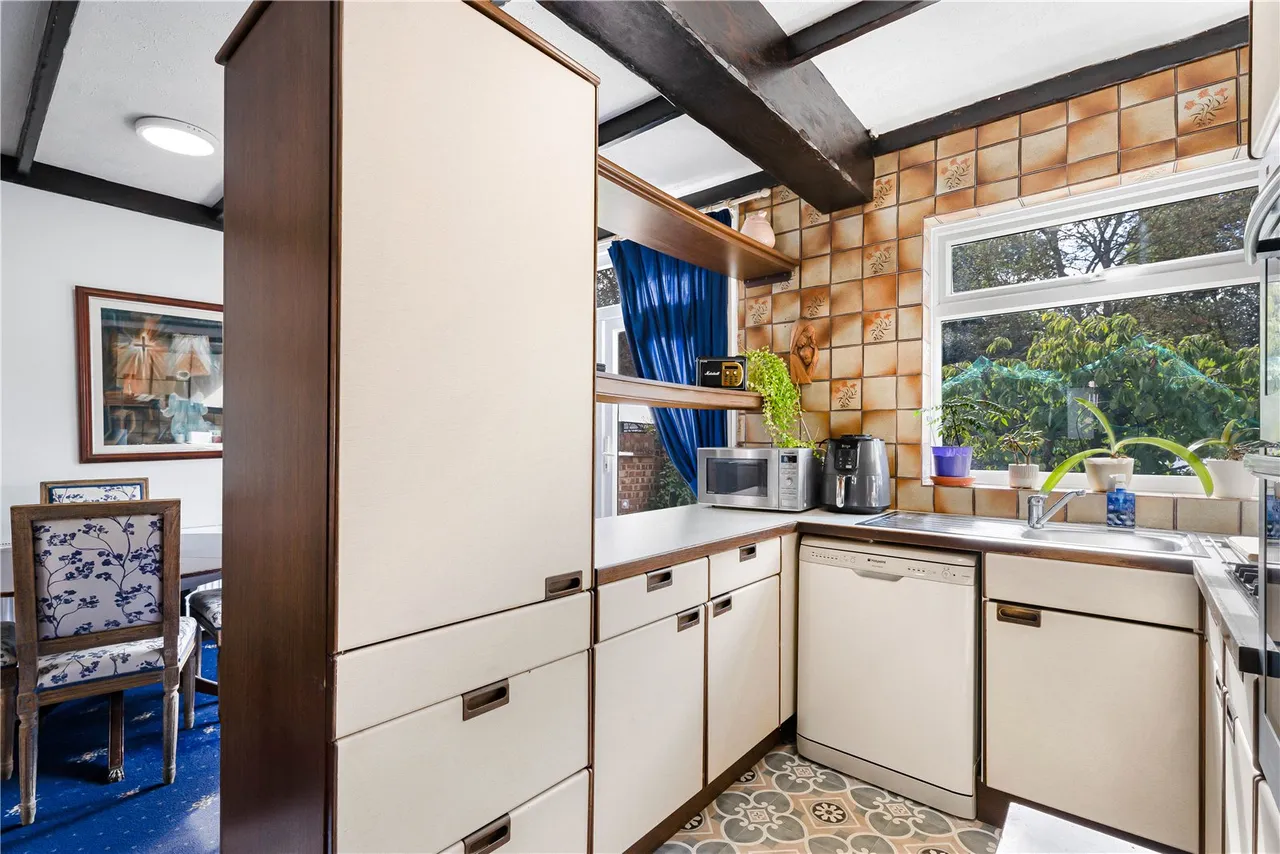 Ellerman Avenue, Twickenham, TW2, photo 14