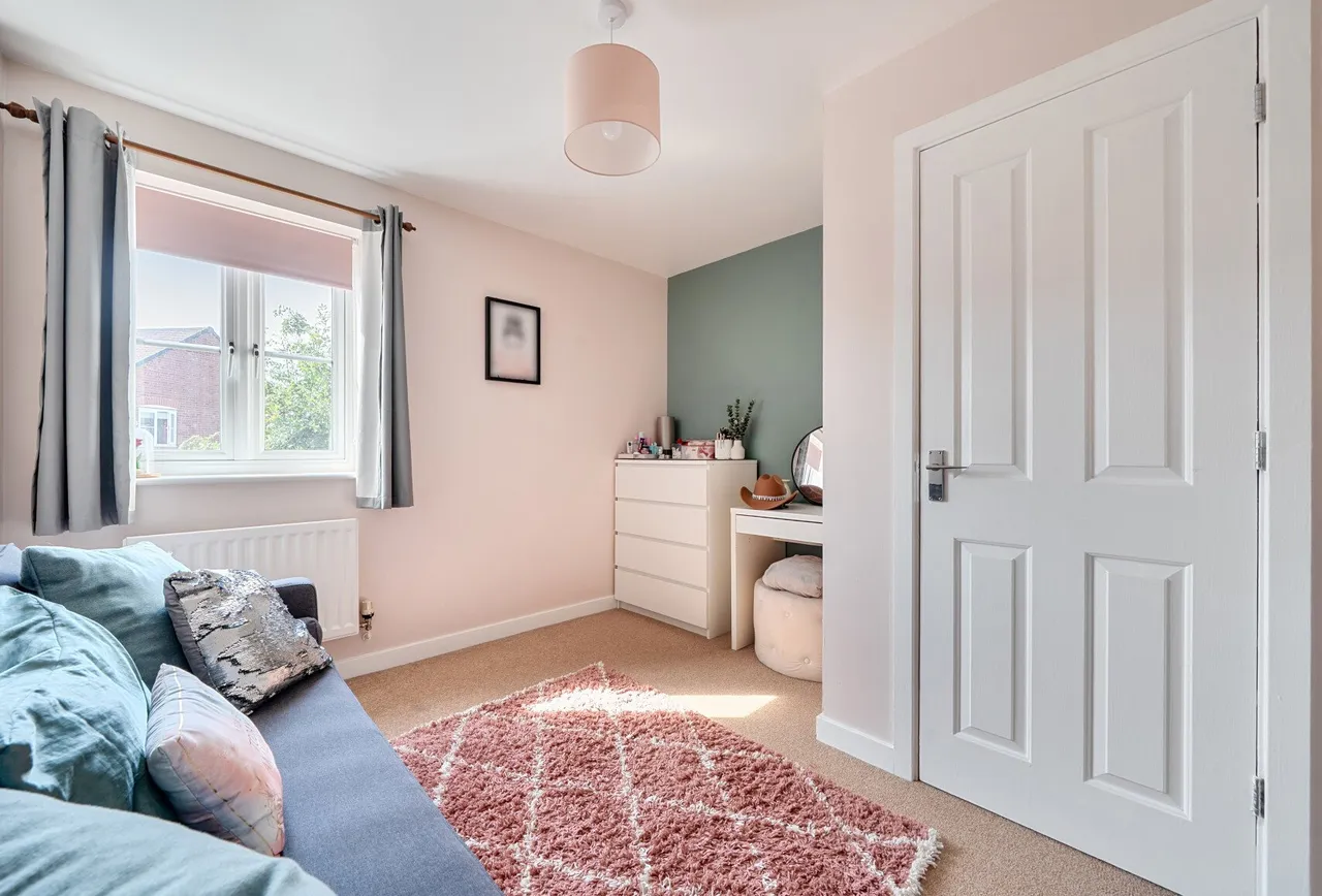 Cannon Corner, Gloucestershire, Brockworth, GL3 4FD, photo 5