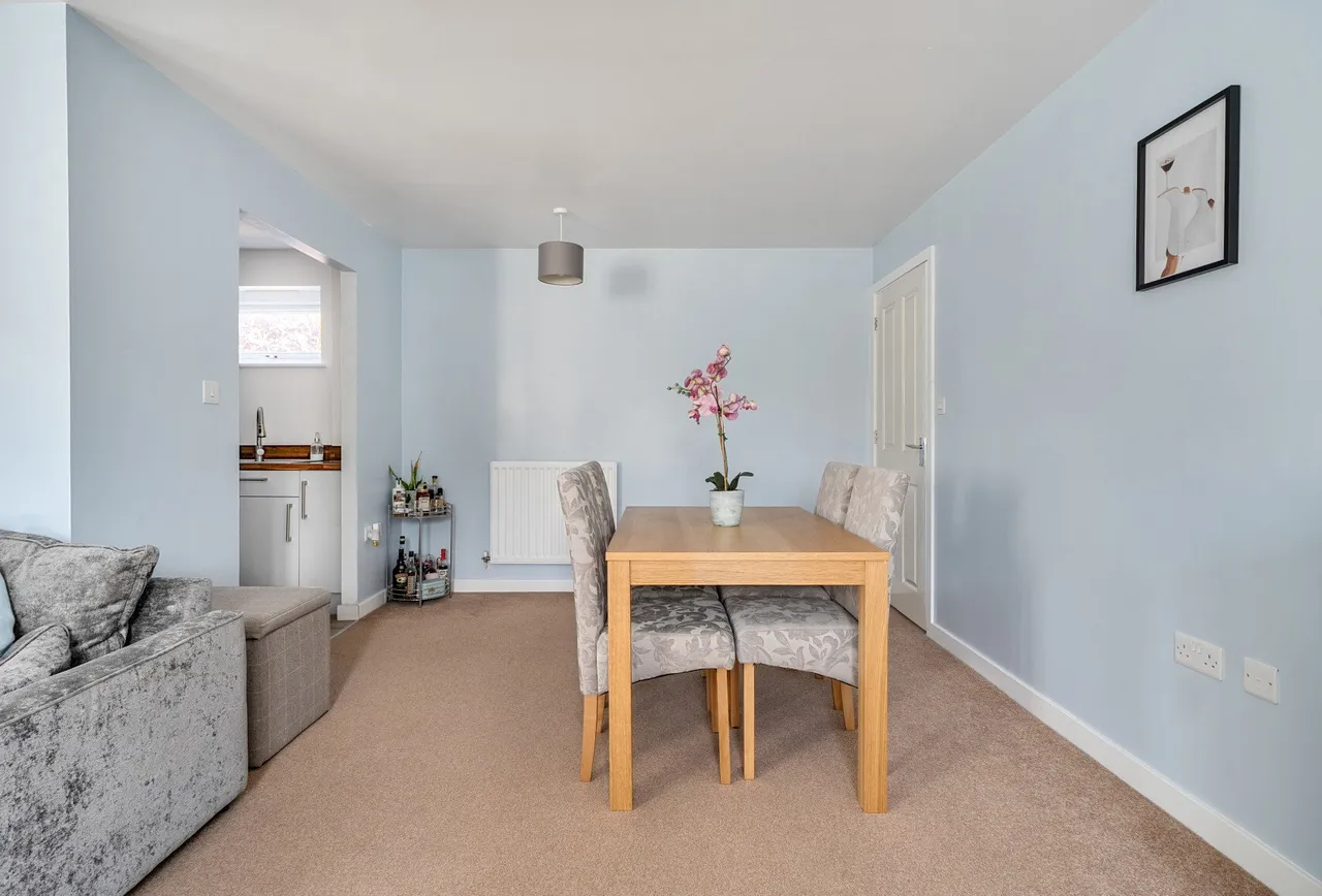 Cannon Corner, Gloucestershire, Brockworth, GL3 4FD, photo 9