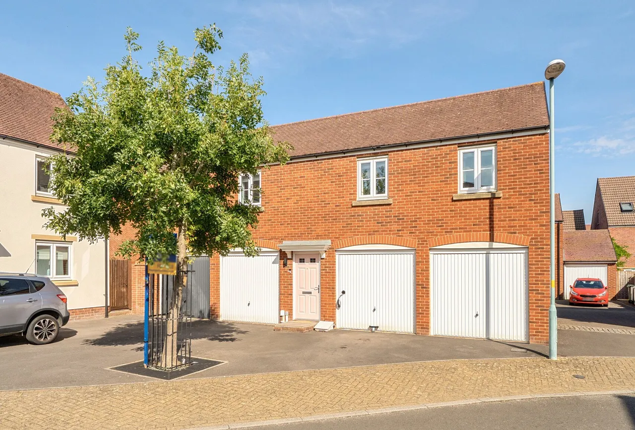 Cannon Corner, Gloucestershire, Brockworth, GL3 4FD, photo 8