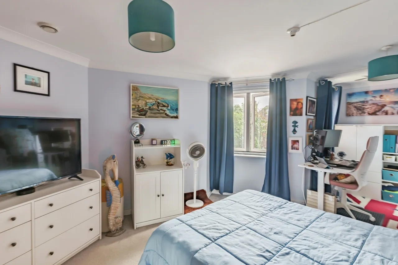 Linkfield Lane, Redhill, RH1, photo 9