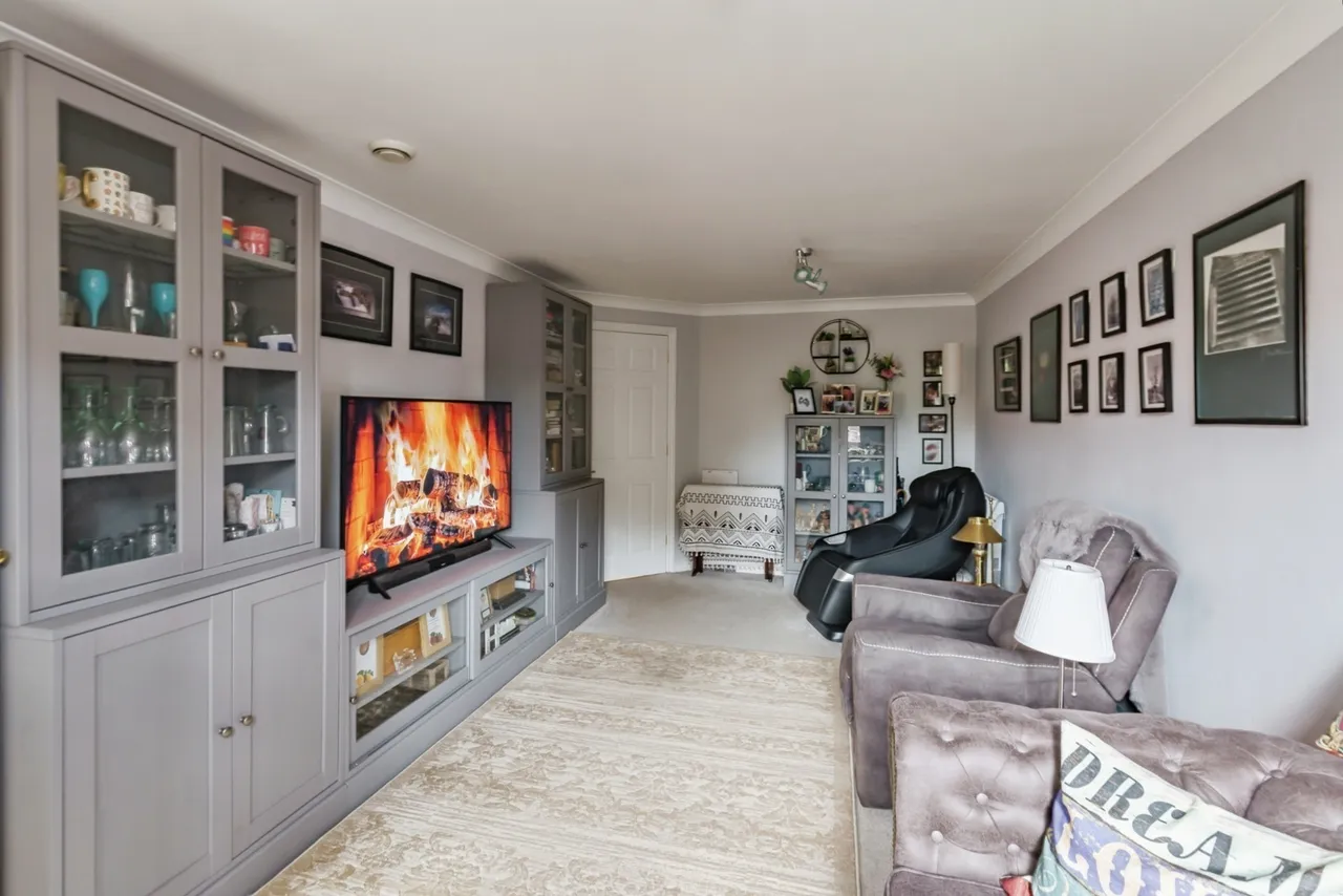 Linkfield Lane, Redhill, RH1, photo 12