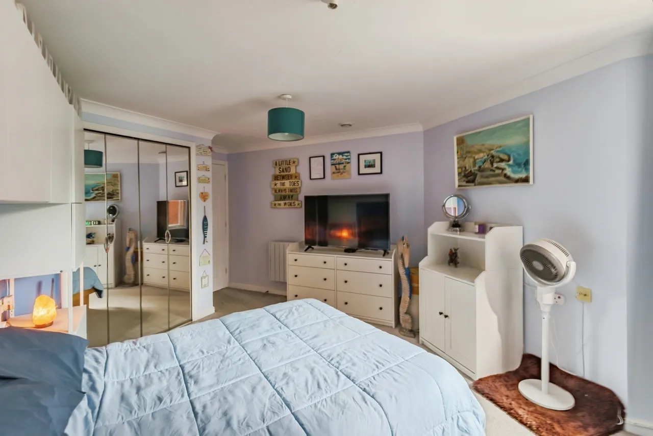 Linkfield Lane, Redhill, RH1, photo 11
