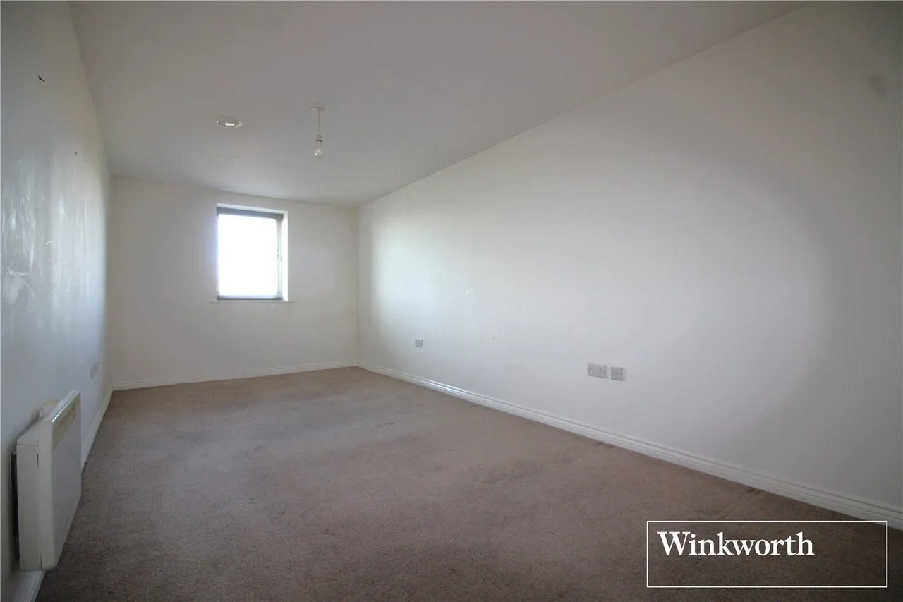 Manor Way, Borehamwood, WD6, photo 4