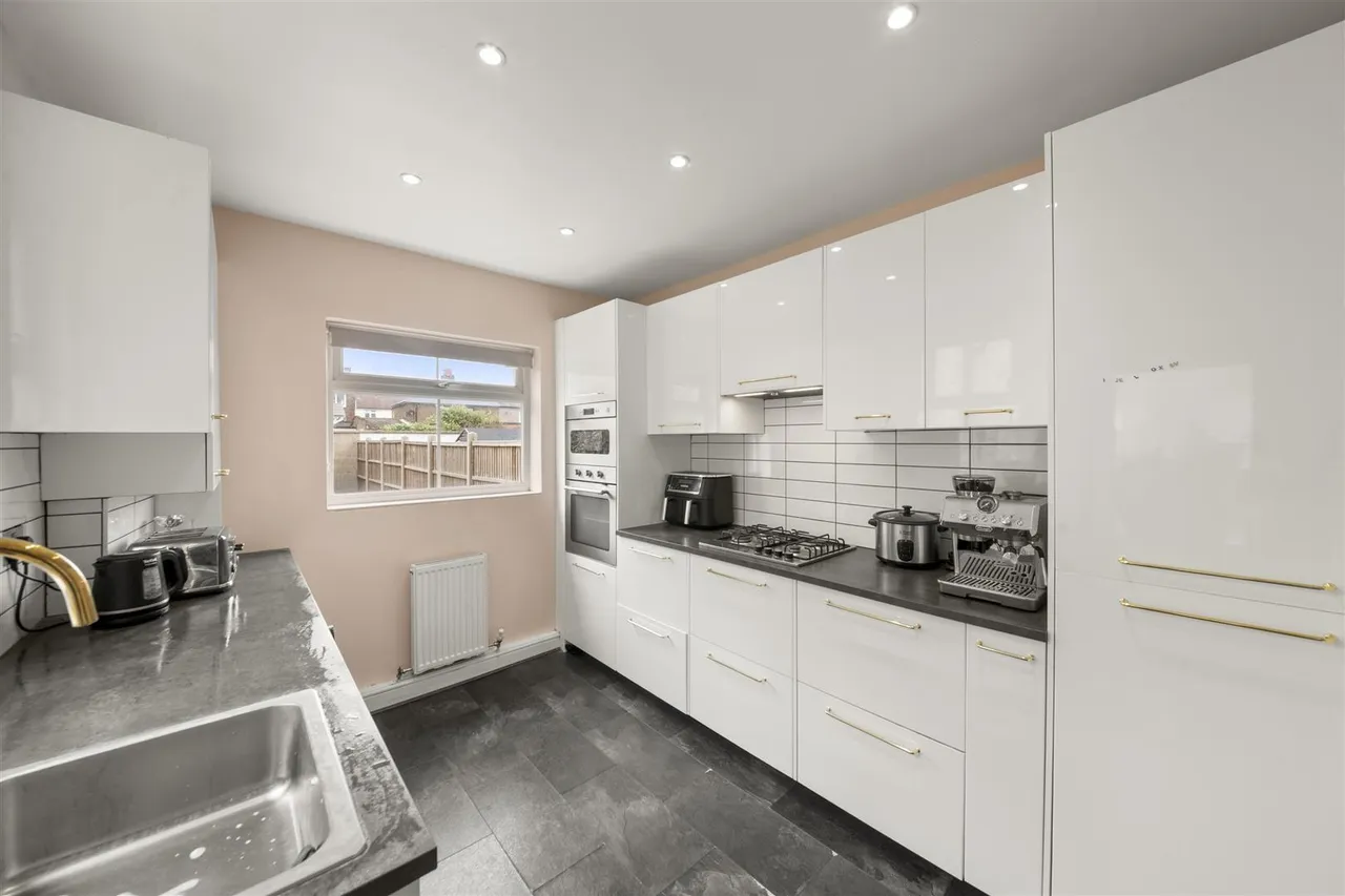 North Road, Hayes, photo 6