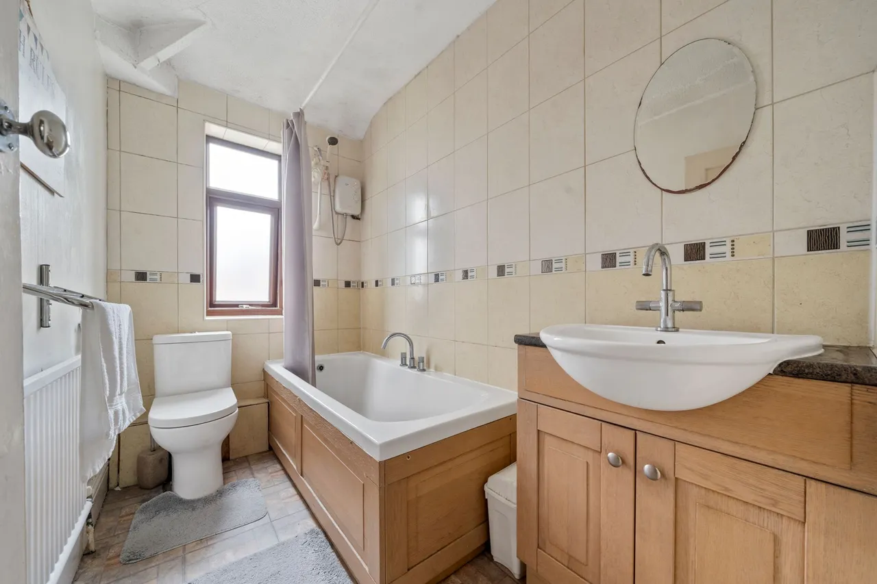 Vista Avenue, Newton-Le-Willows, WA12, photo 14