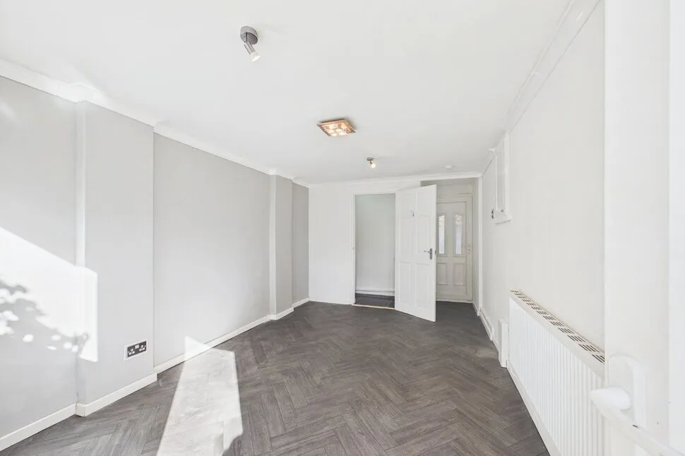 Abbotts Close, Aberford, LS25, photo 19