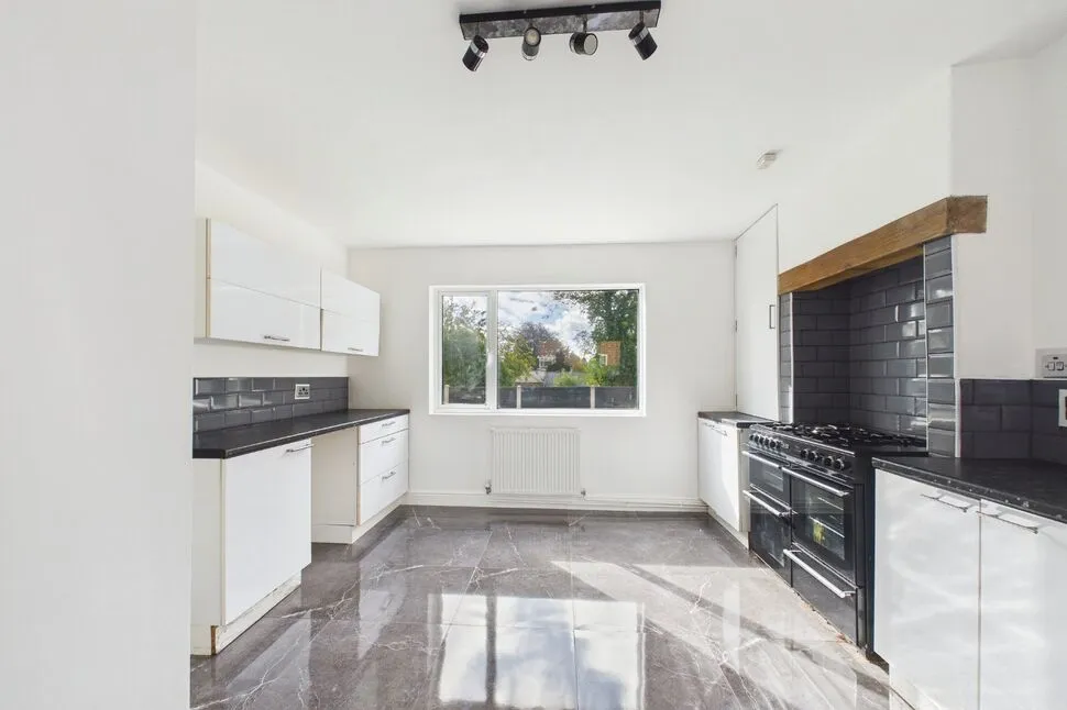 Abbotts Close, Aberford, LS25, photo 11