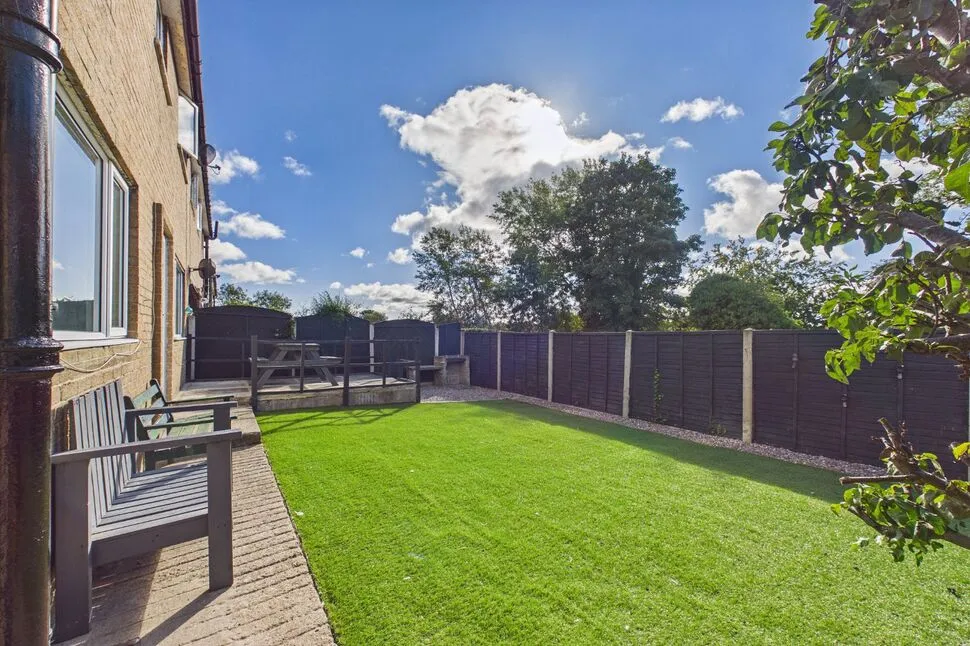 Abbotts Close, Aberford, LS25, photo 18