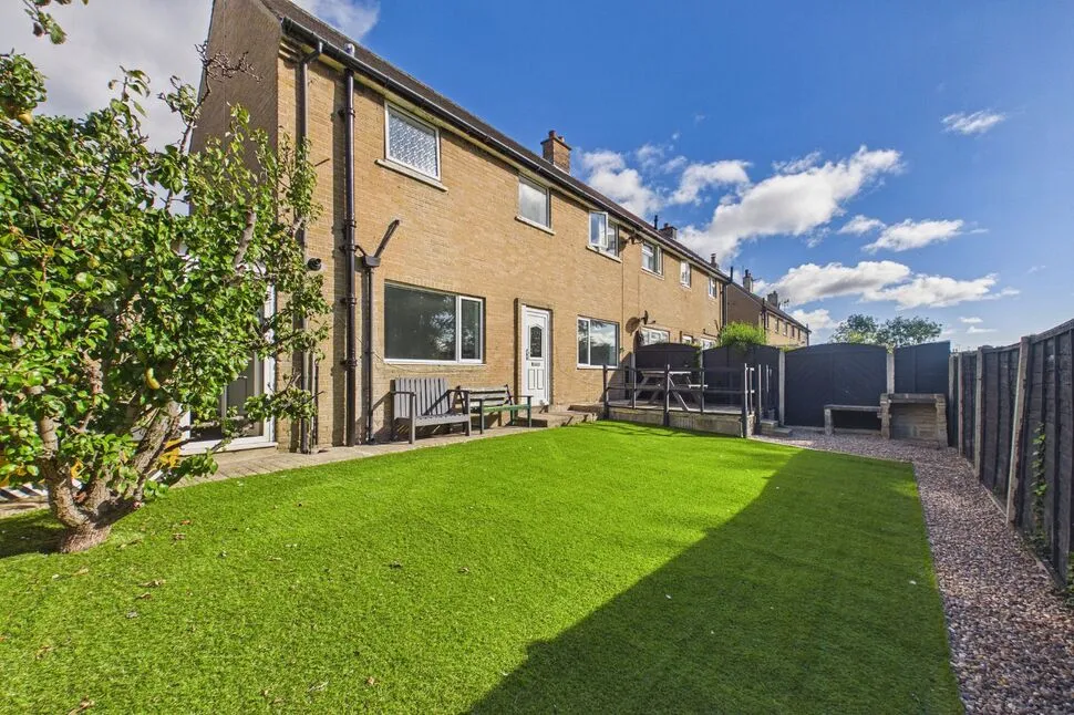 Abbotts Close, Aberford, LS25, photo 16