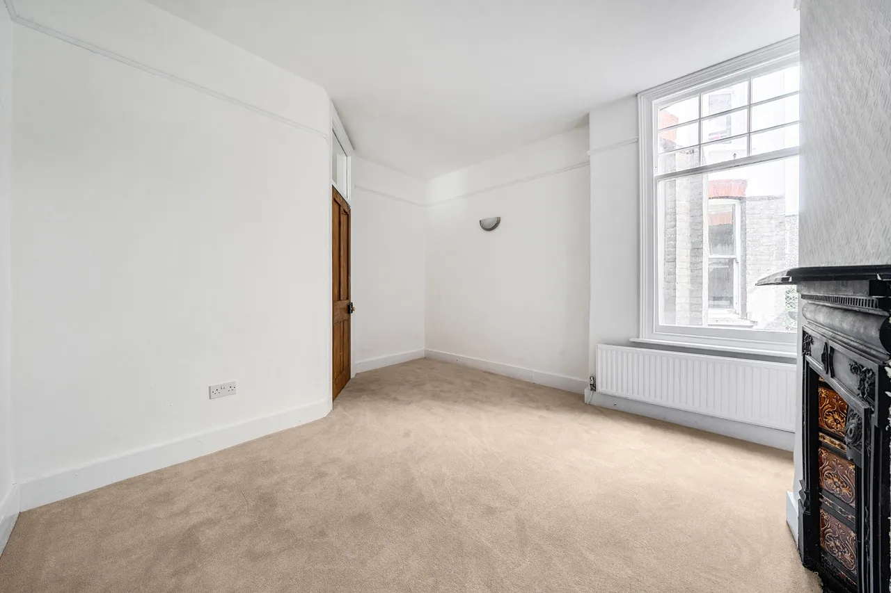 4 Cumberland Villas, 31 Cumberland Road, London, photo 8