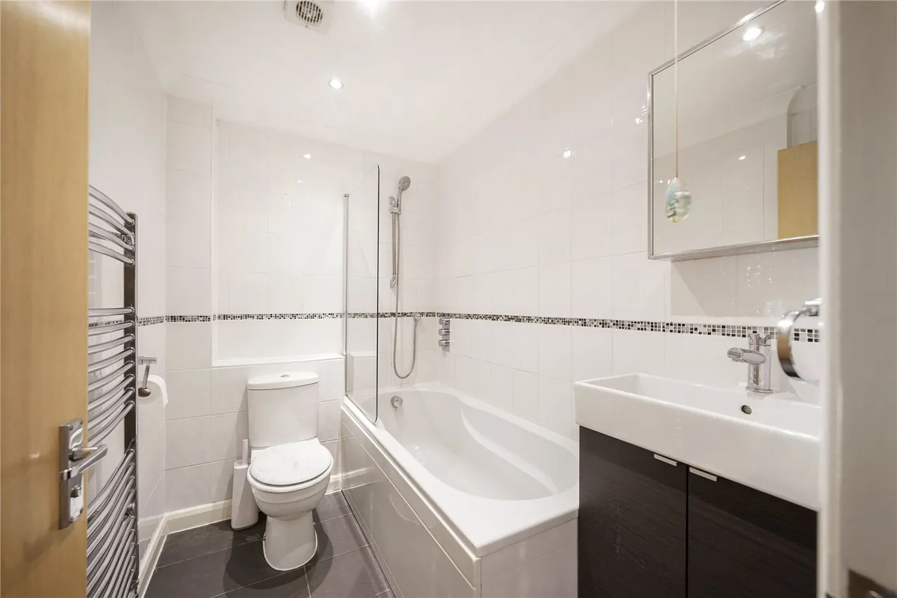240, Poplar High Street, E14, photo 11