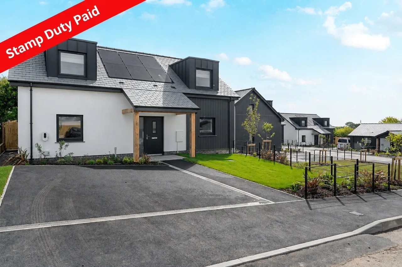4 bed property for sale, North Hill, Blackwater, TR4