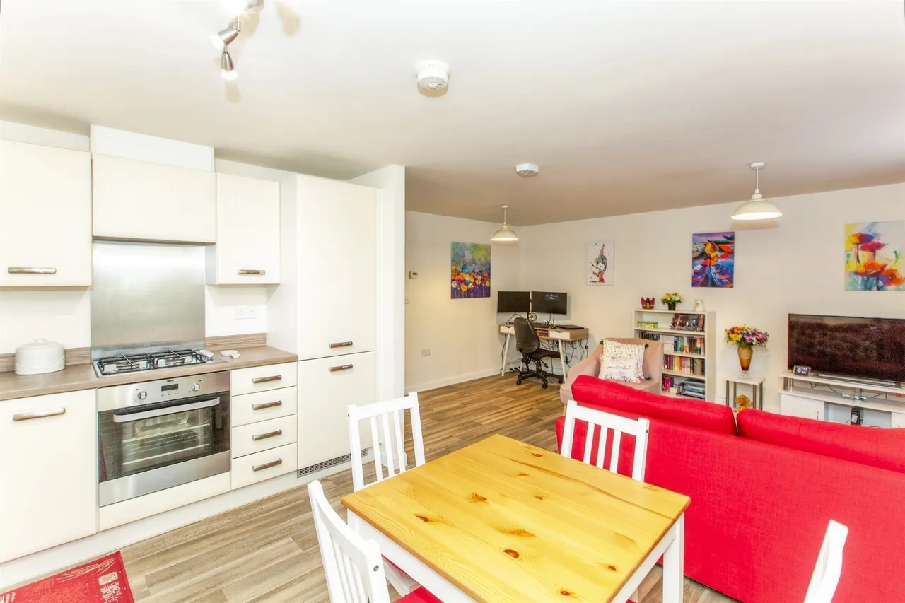 Gumcester Way, Huntingdon, PE29, photo 4