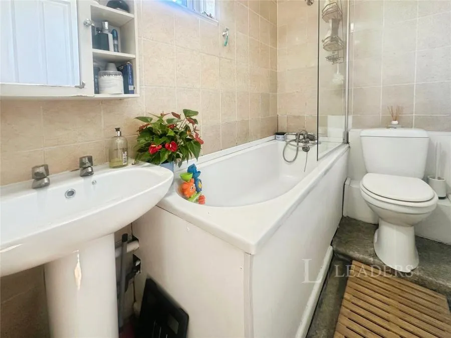 Hollyfield, Harlow, CM19, photo 6