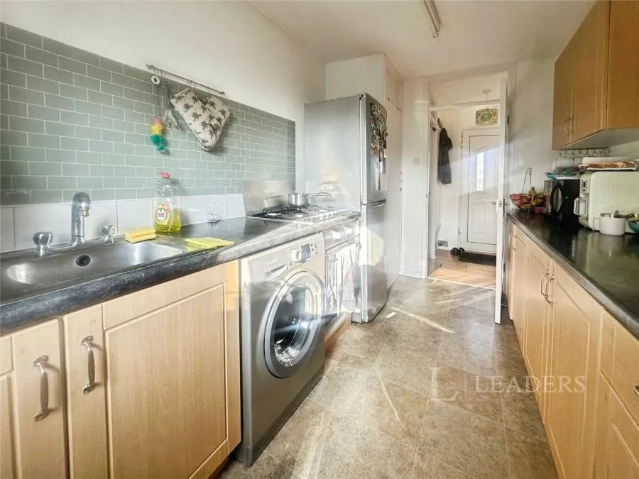 Hollyfield, Harlow, CM19, photo 2