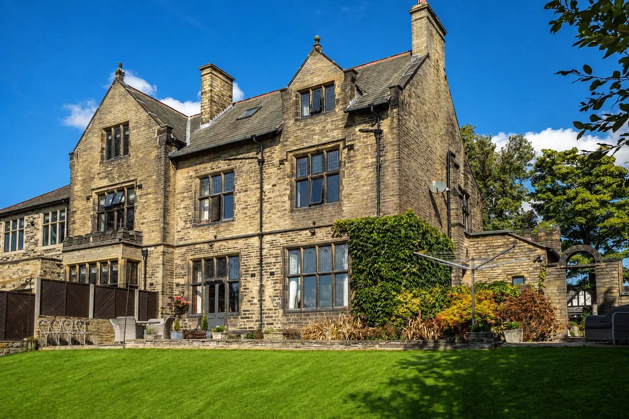 Ward House, Hipperholme, HX3, photo 27