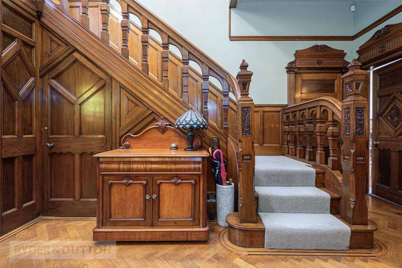 Ward House, Hipperholme, HX3, photo 22