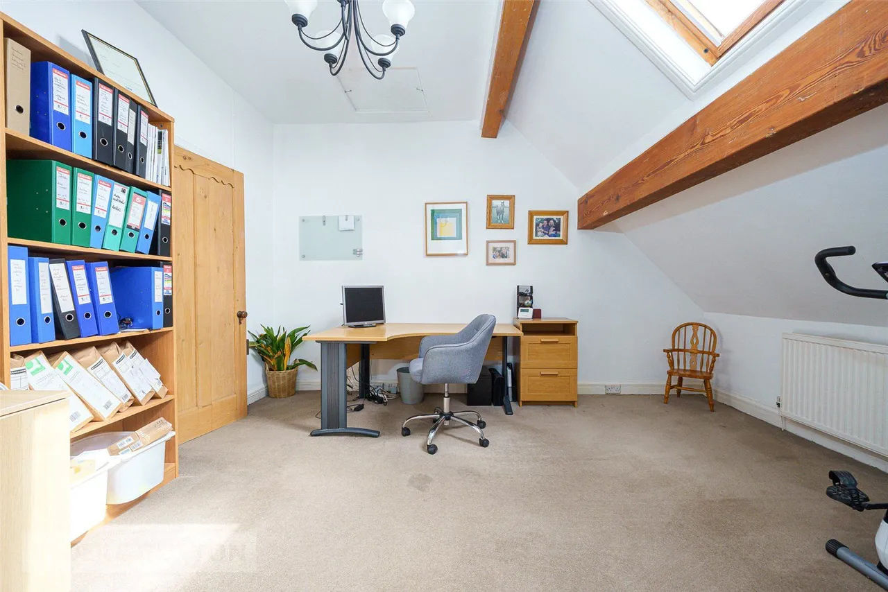 Ward House, Hipperholme, HX3, photo 21