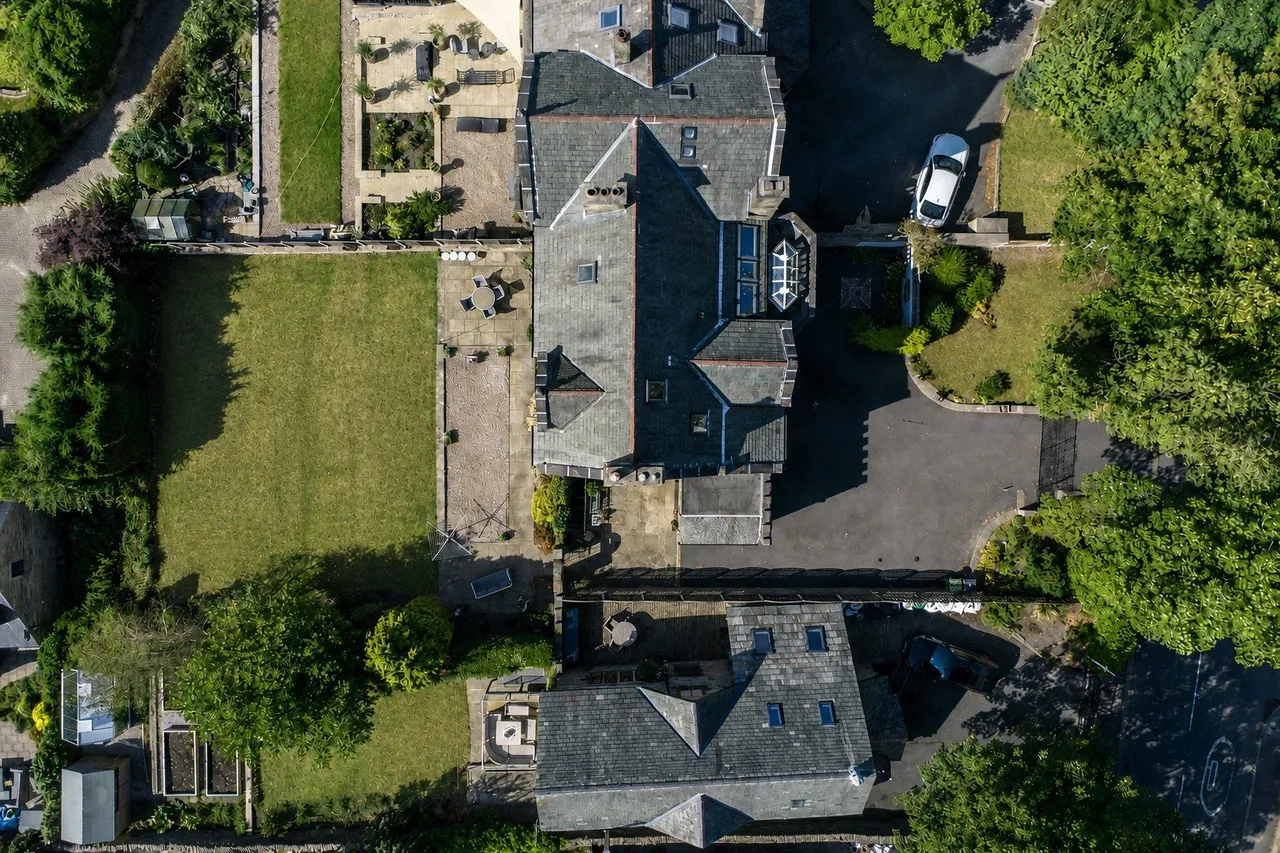 Ward House, Hipperholme, HX3, photo 8