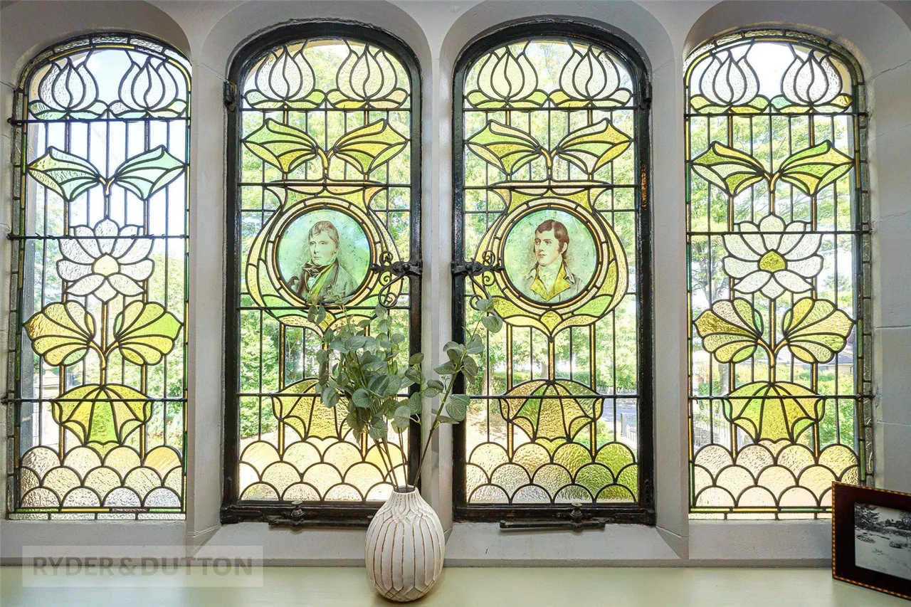 Ward House, Hipperholme, HX3, photo 10