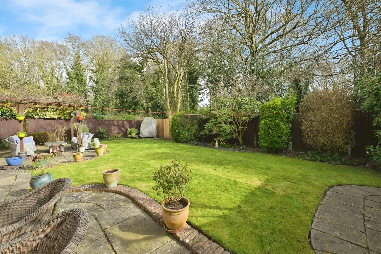 Trienna, Orton Longueville, PE2, photo 15