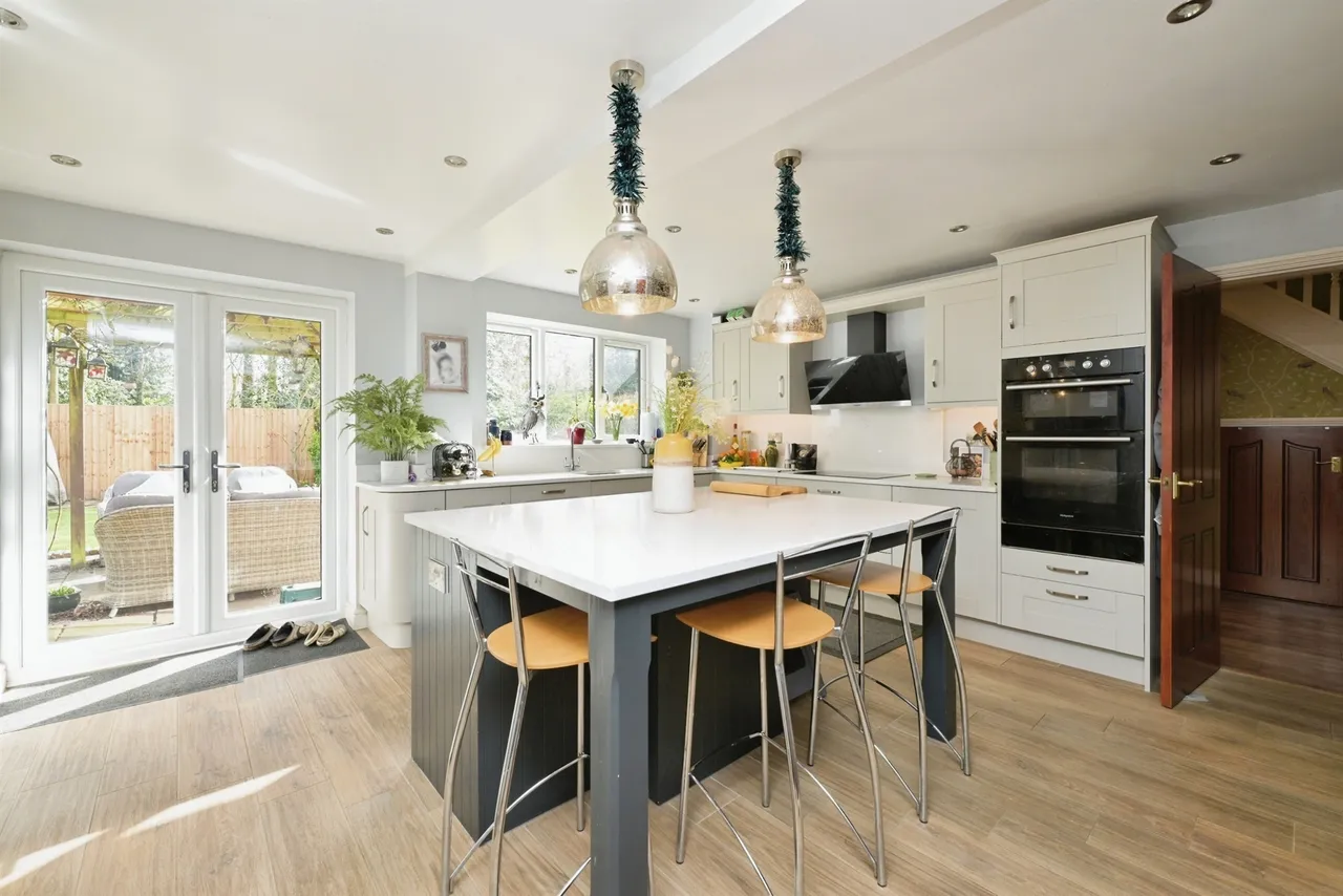 Trienna, Orton Longueville, PE2, photo 6