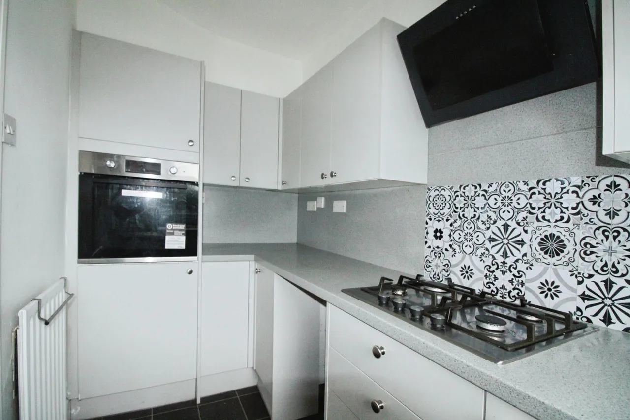 Trickett Road, Sheffield, S6, photo 5